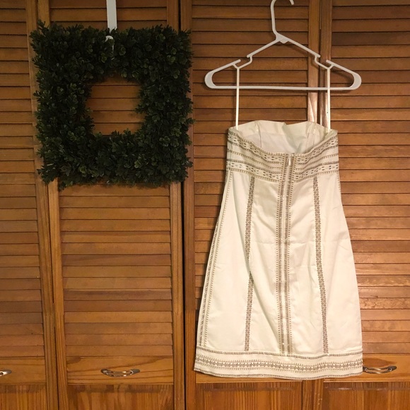 Gorgeous NWT White House Black Market Dress - Picture 2 of 3